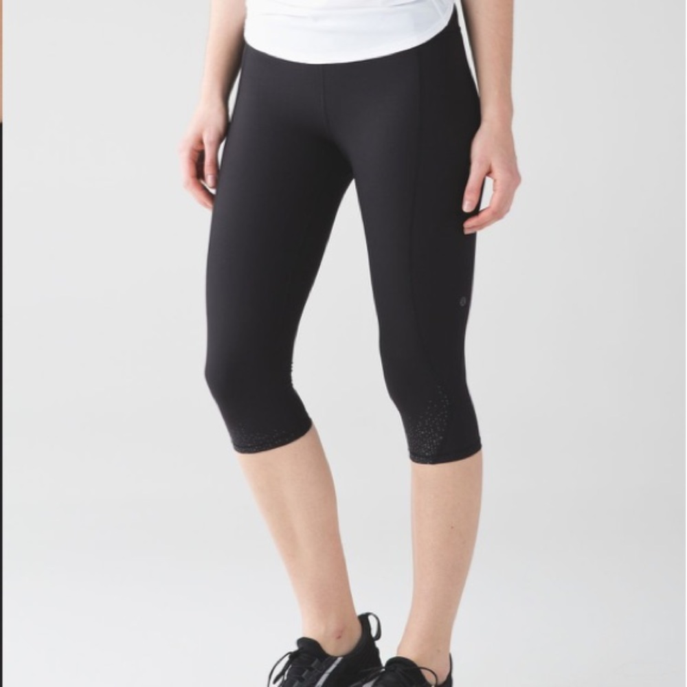 Lululemon Tight Stuff Crop Black Size 4